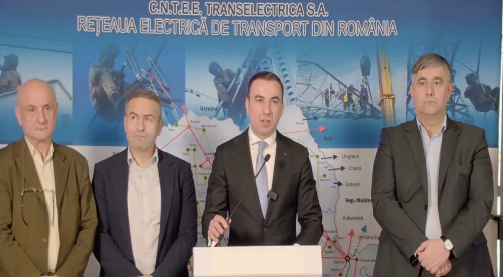 Peste 200.000 de locuințe au rămas fără curent din cauza vremii, din care 86.000 au fost reconectate. Ministrul Energiei: „Suntem cu arma la picior”