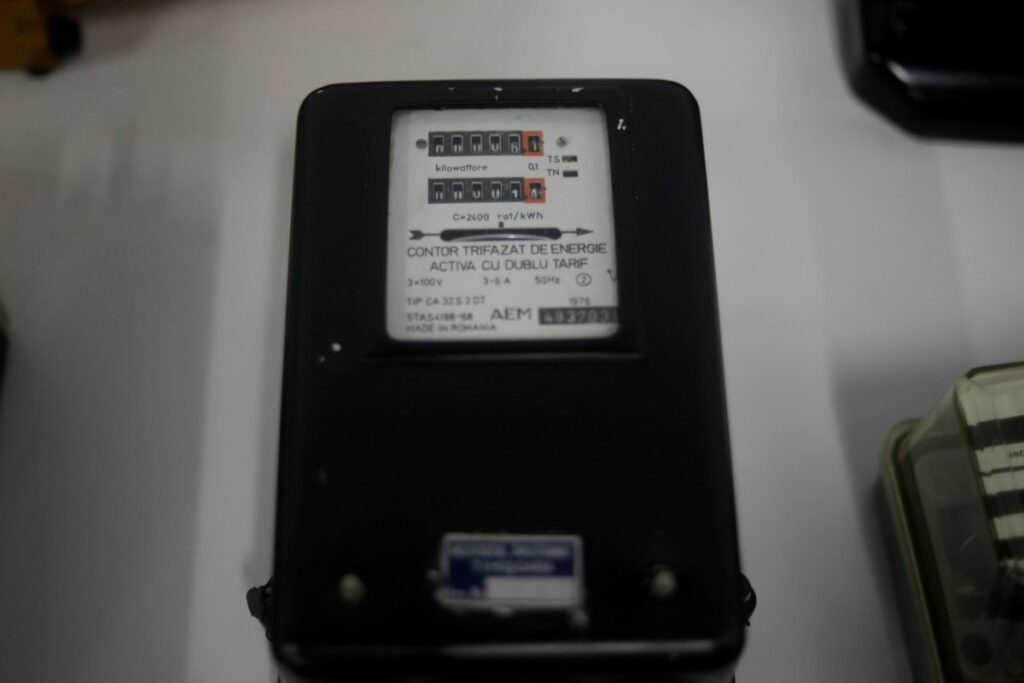 Butonul de pe tabloul electric pe care ar trebui să-l apeși cel puțin o dată pe lună, potrivit unui expert