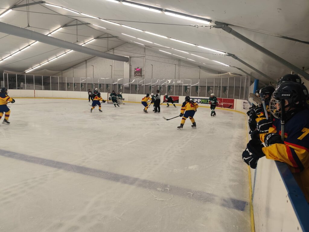 România, învinsă de Turcia la Campionatul Mondial de hochei pe gheață feminin – Divizia III/ Grupa B