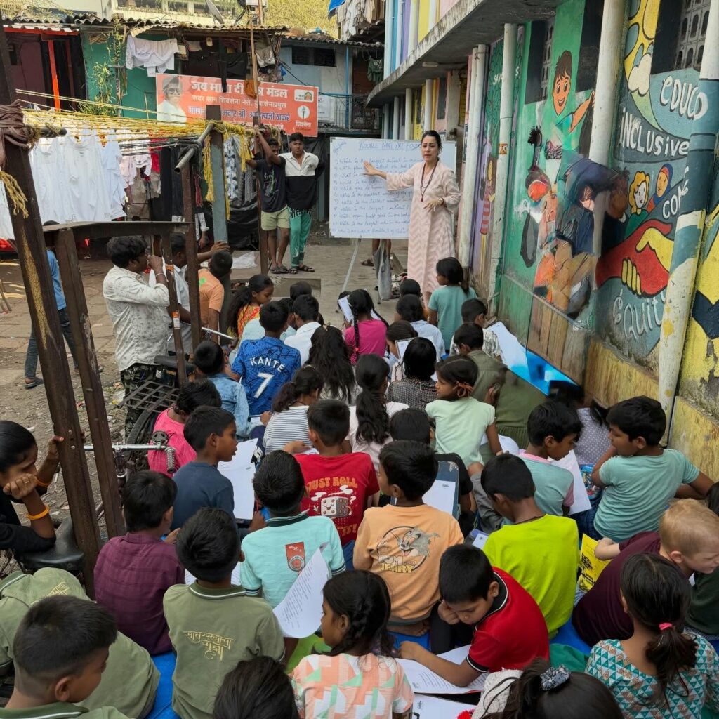 O profesoară a câștigat un premiu în valoare de un milion de dolari pentru activitatea sa