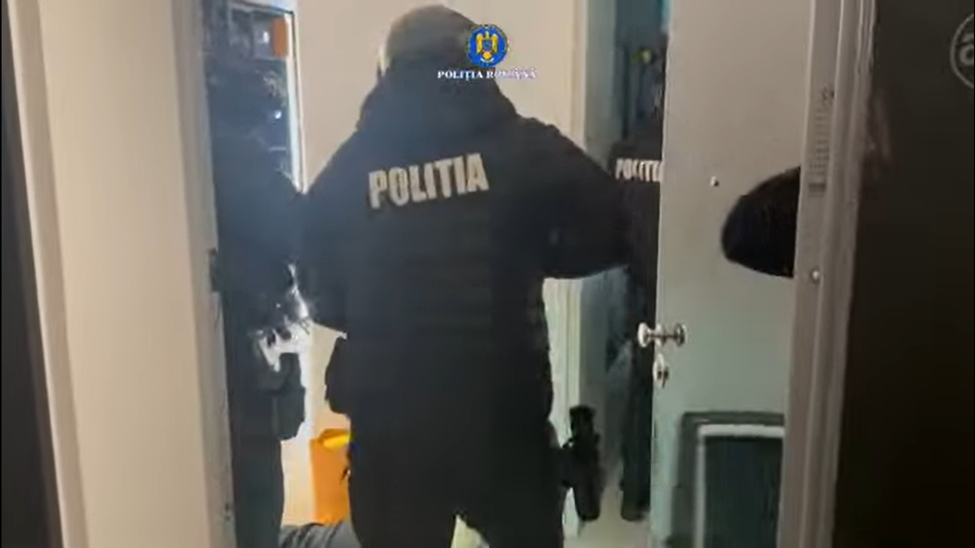 Jucători de la un club de fotbal din România, acuzați că au pariat pe propriile meciuri.