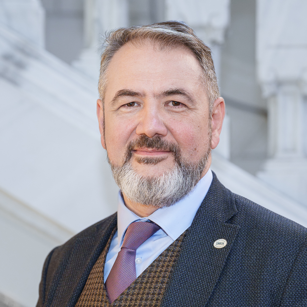 Consilier prezidențial despre interzicerea rețelelor sociale pentru copii: Să mergem pe partea de prevenție. Să le dăm filtrul necesar pentru a naviga cu discernământ