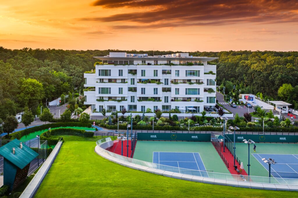 Infostudiu: cele mai apreciate beneficii ale vieții la Stejarii pe categorii de vârstă în comunități high-end (P)