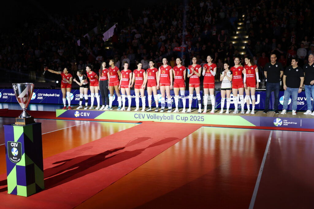 Volei Alba Blaj, la meciul 100 în cupele europene. Duel cu CSO Voluntari, în sferturile CEV Cup, reeditarea finalei din Divizia A1