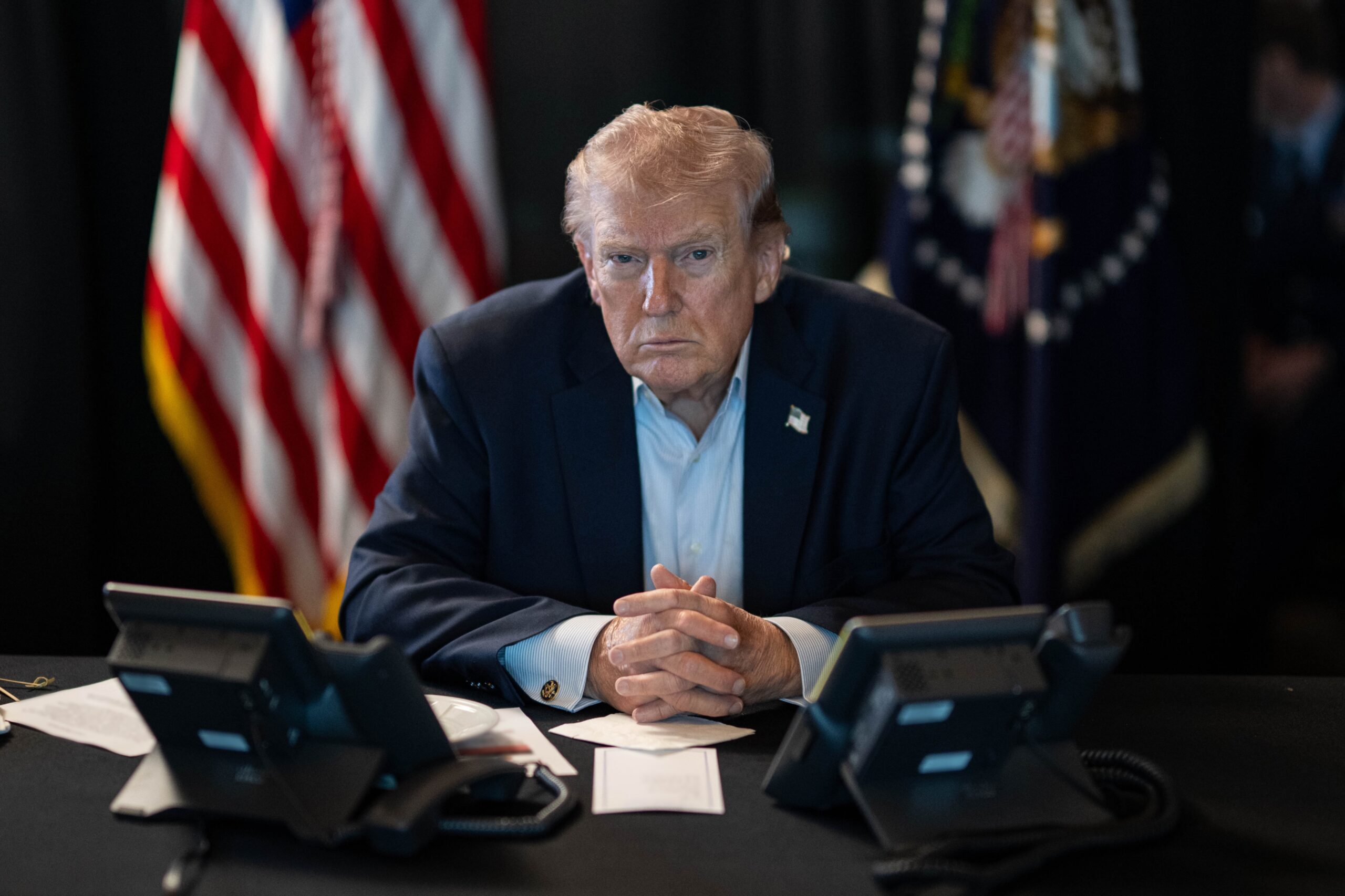 Donald Trump se gândește să înarmeze grupurile din Iran