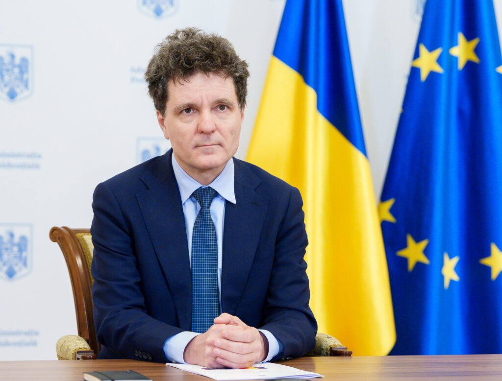 (DOCUMENTE) Autoritățile române au clasificat la regim „secret” cererea administrației SUA pentru București. Cum votează Parlamentul, ce alte solicitări a mai primit de la Nicușor Dan