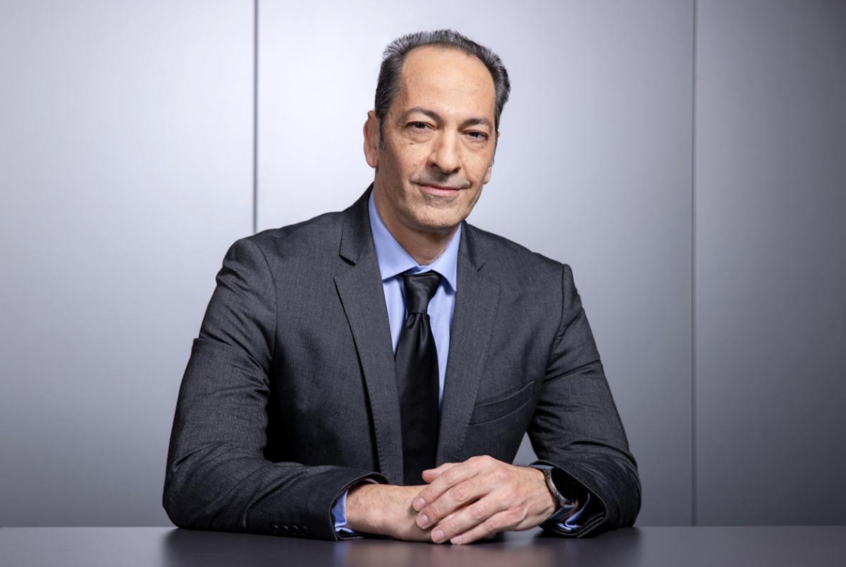 COMUNICAT – BAT România lansează glo™ Hilo și Hilo Plus – primele și singurele dispozitive glo™ pentru încălzirea consumabilelor din tutun și plante care integrează TurboStart™ pentru o încălzire rapidă până la utilizare