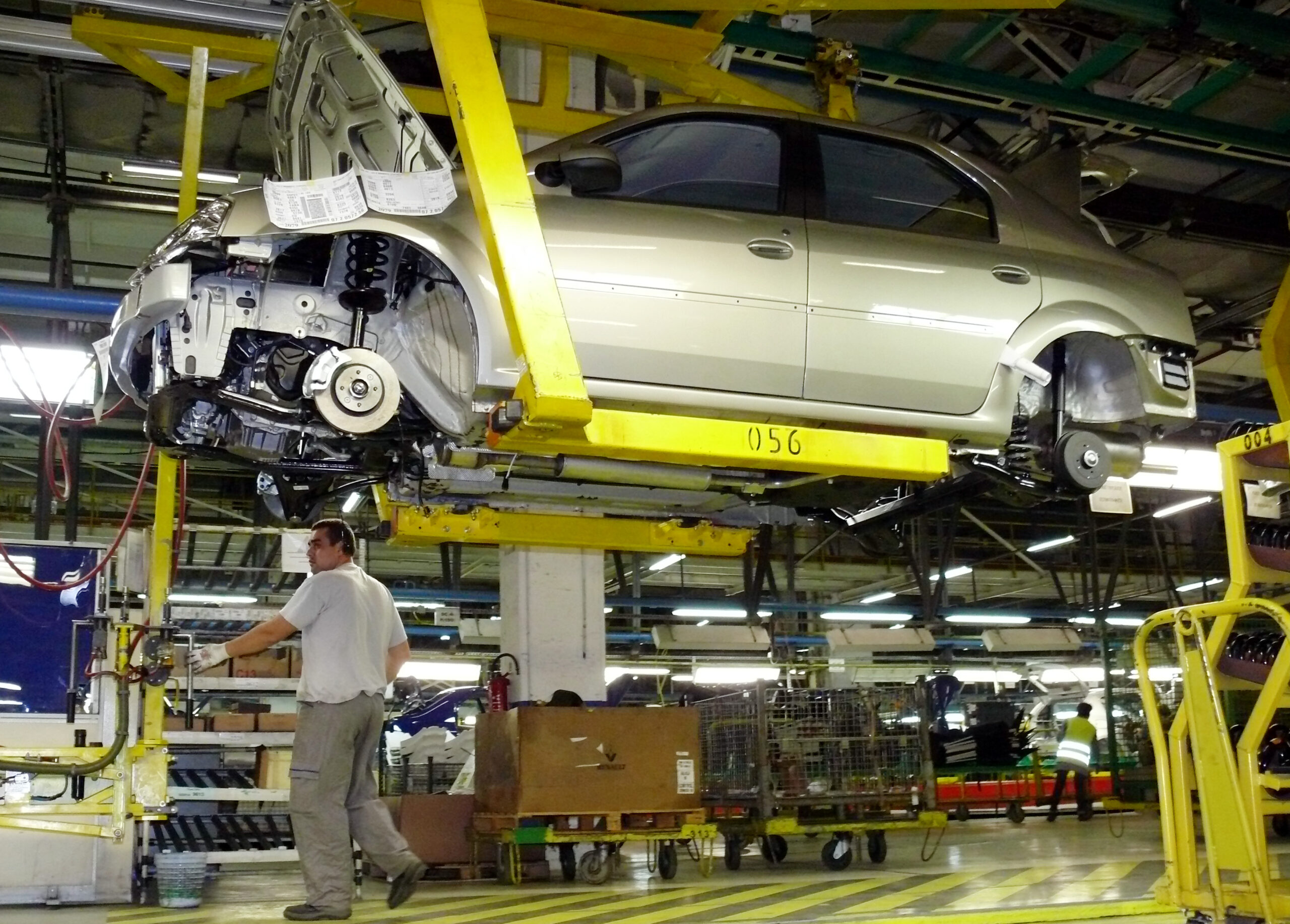 Șoc economic pentru România: Dacia în criză