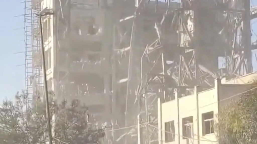 NEWS ALERT Israelul a bombardat complexul grupului care alege noul lider suprem al Iranului