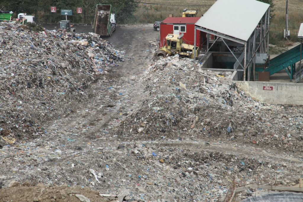 Garda de Mediu cere un nou plan de gestionare a deșeurilor la nivel național