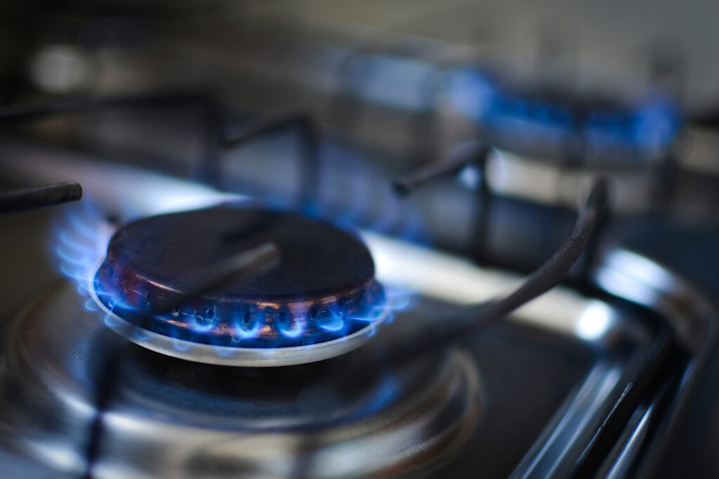 Continuarea plafonării la gaze, pe agenda Guvernului. Ilie Bolojan: Sper că mâine vom adopta o ordonanță care să asigure că prețul la gaz nu va crește