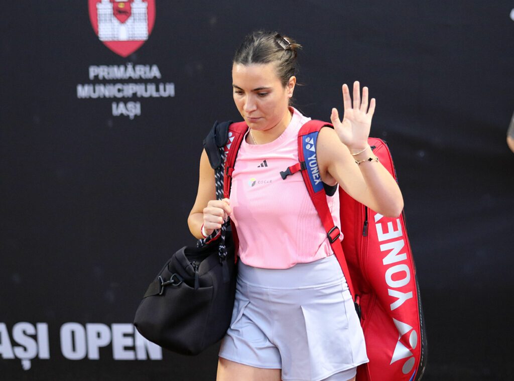 Gabriela Ruse părăsește rapid turneul de la Indian Wells. Sorana Cîrstea merge mai departe în competiție