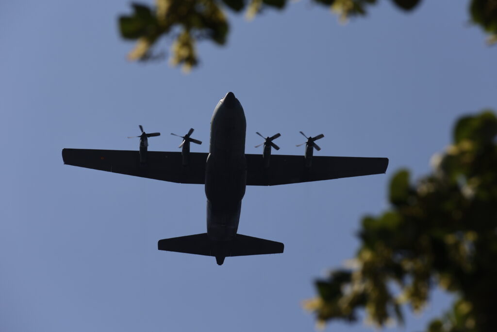 Doi pacienți cu arsuri, transportați la Bruxelles cu o aeronavă Spartan a Forțelor Aeriene Române