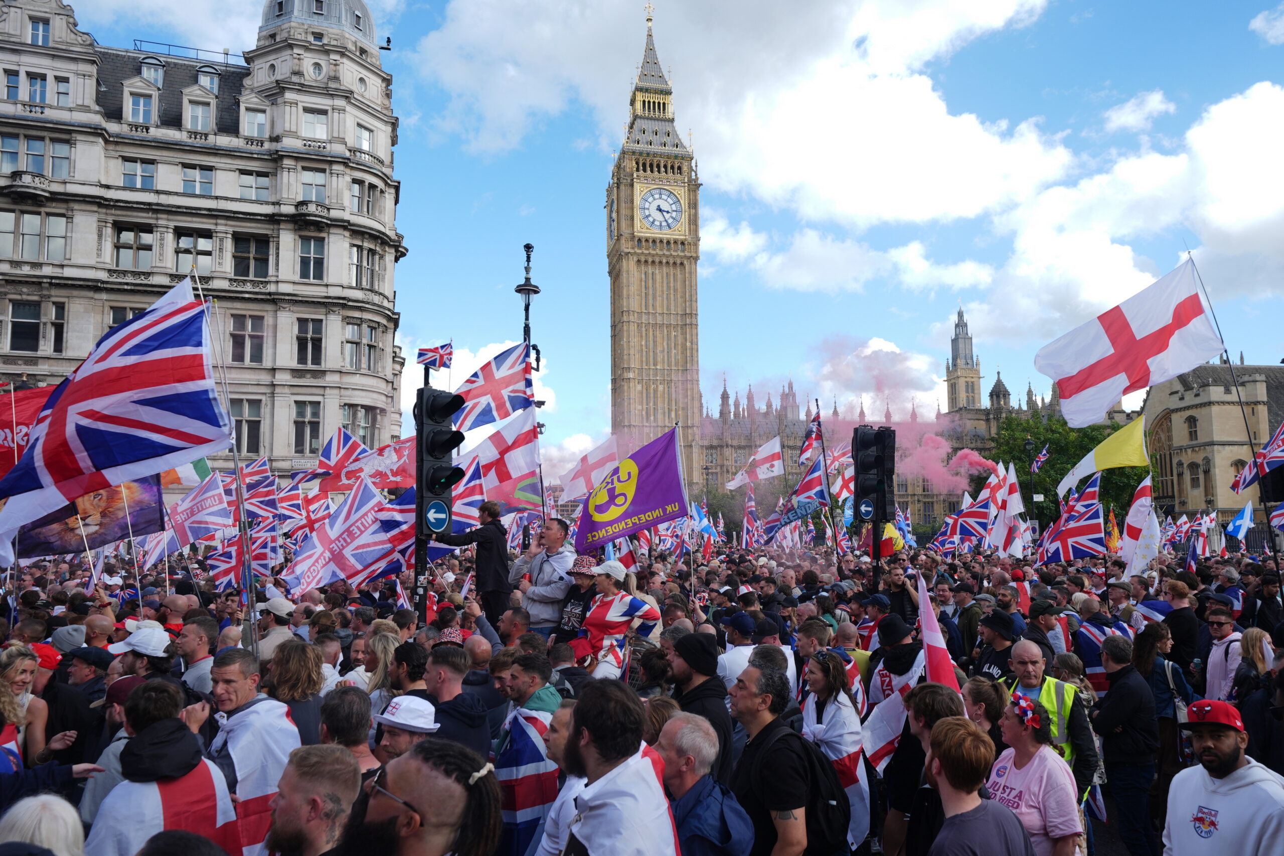 Proteste împotriva extremei drepte în Londra