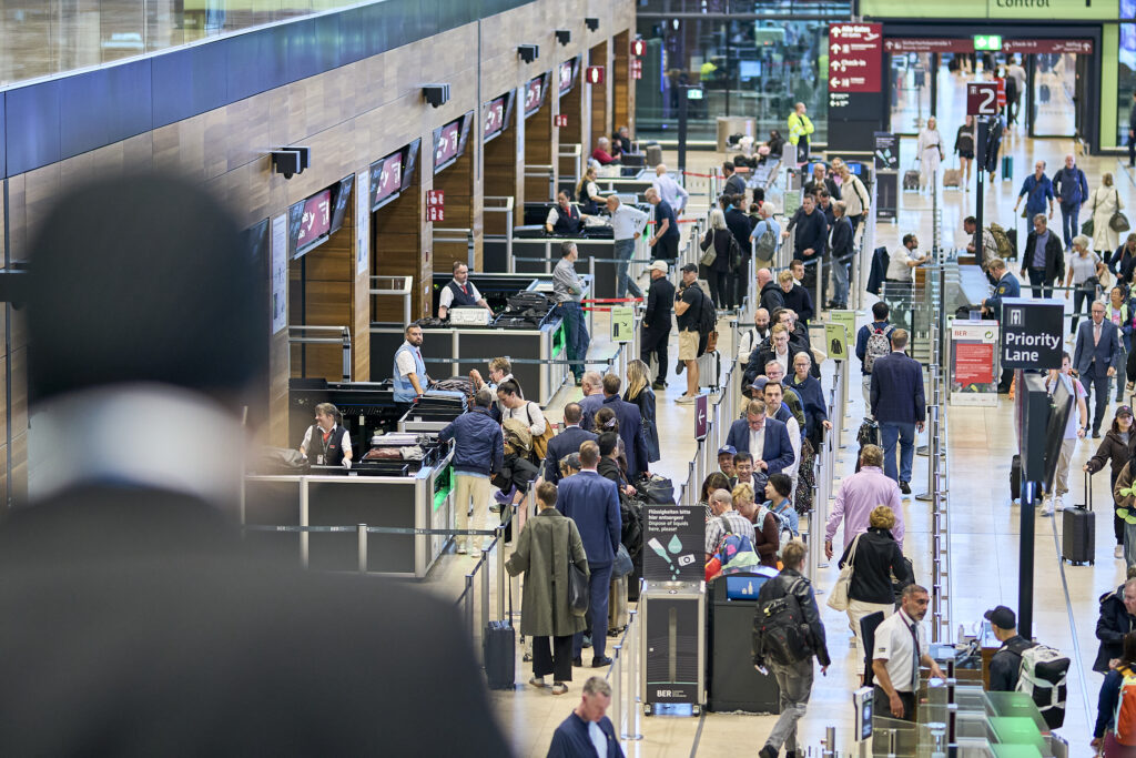 Ce trebuie să știe românii care călătoresc cu avionul? Recomandările ANPC