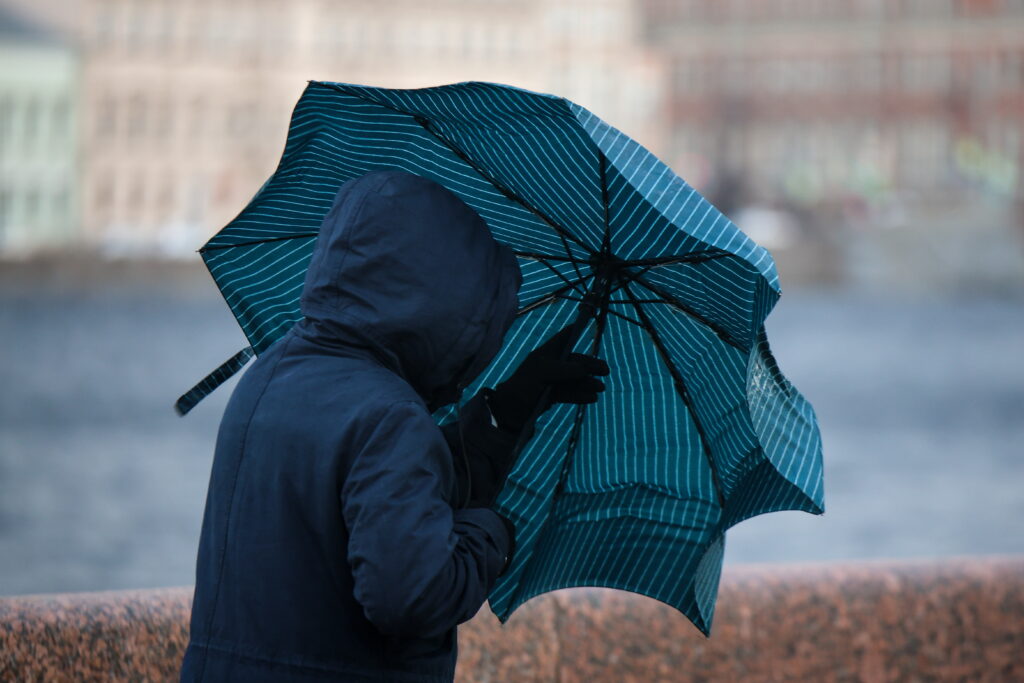 Temperaturi de vară joi, ploi din weekend. Prognoza ANM pentru toate regiunile, până pe 5 aprilie