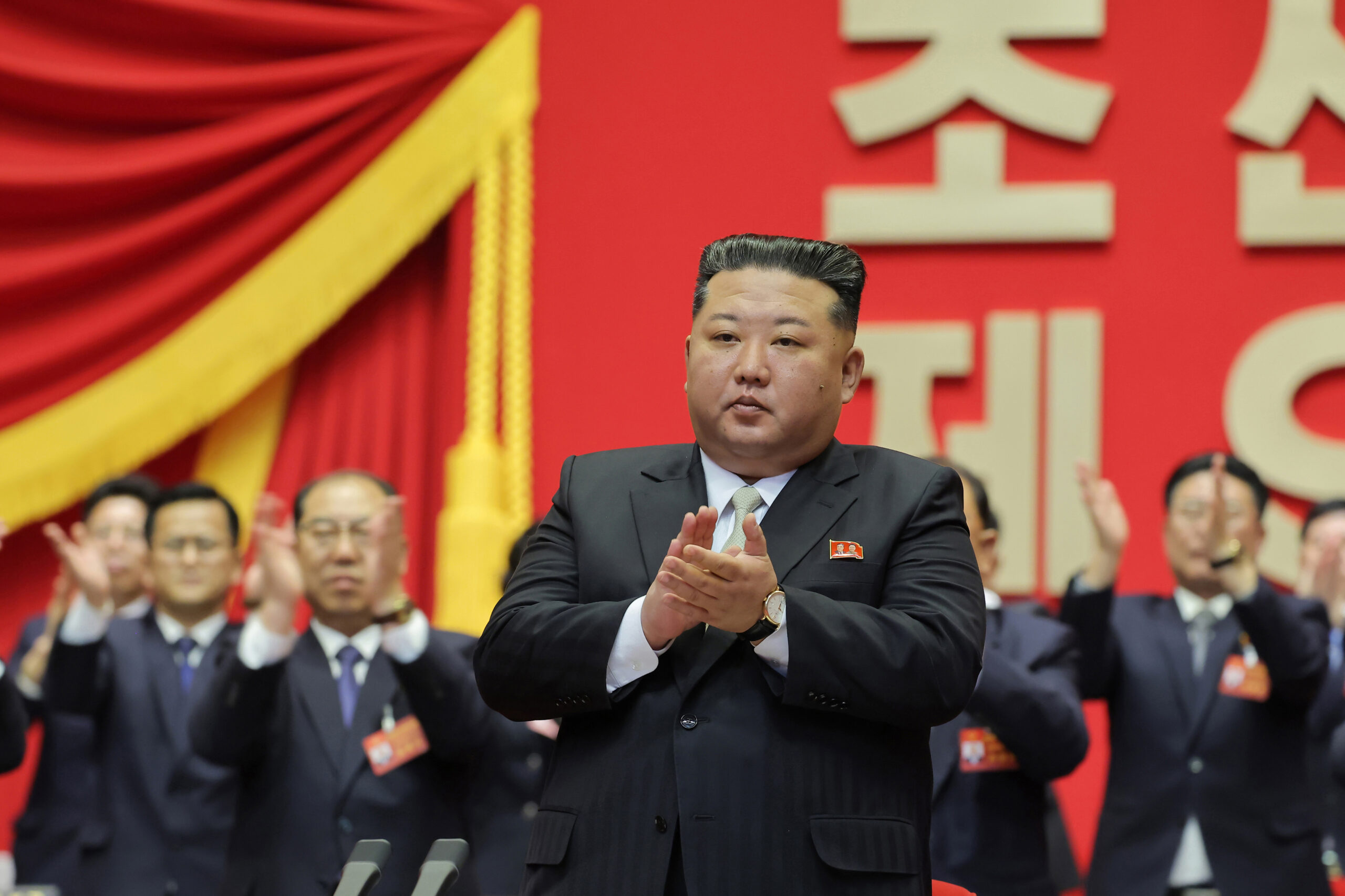 Putin îl felicită pe Kim Jong-un pentru realegere