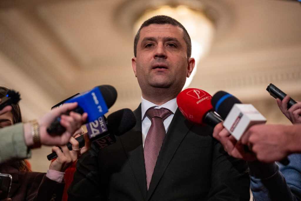 Ministrul Apărării despre implicarea țării în reluarea traficului prin Strâmtoarea Ormuz: „Singurul lucru care s-a decis este că un număr de ţări, printre care şi România, au ridicat mâna şi au spus da”