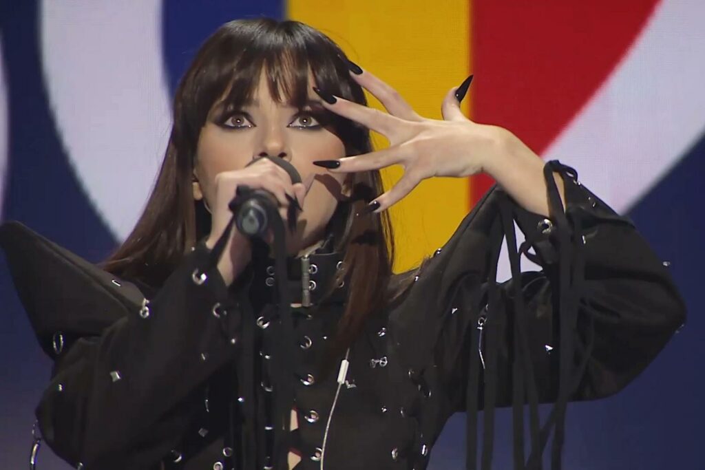 Alexandra Căpitănescu reprezintă România la Eurovision 2026. A câştigat selecţia națională cu piesa „Choke Me”.