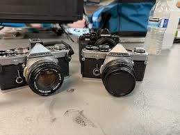 Camerele foto cu film sunt din nou la modă