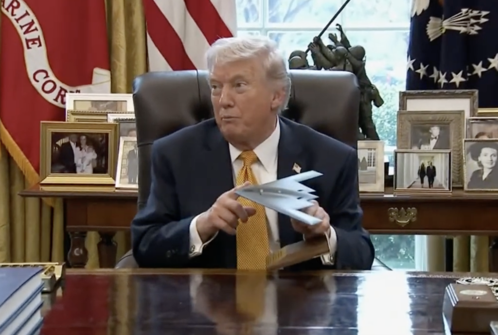 Donald Trump: „Dacă nu am fi făcut asta, ar fi izbucnit un război nuclear care s-ar fi transformat în cel de-al Treilea Război Mondial. Războiul se va termina în curând”. Noi mesaje transmise liderilor NATO