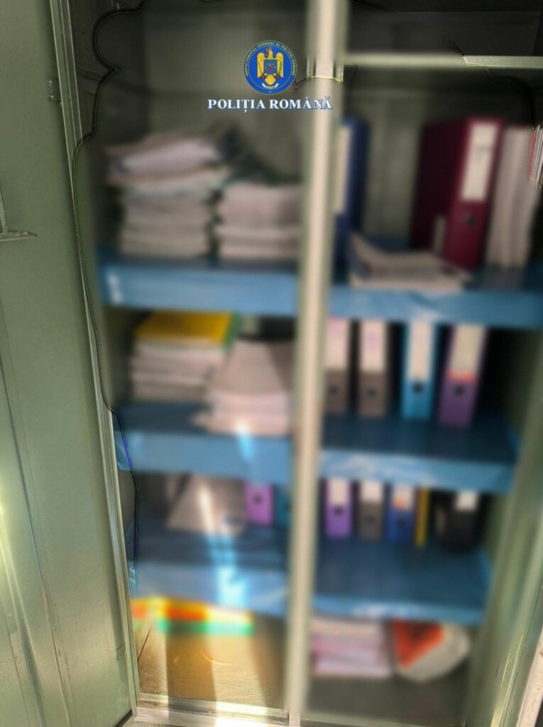 Credite bancare și indemnizații, obținute cu acte false de salariat, eliberate de un bucureștean