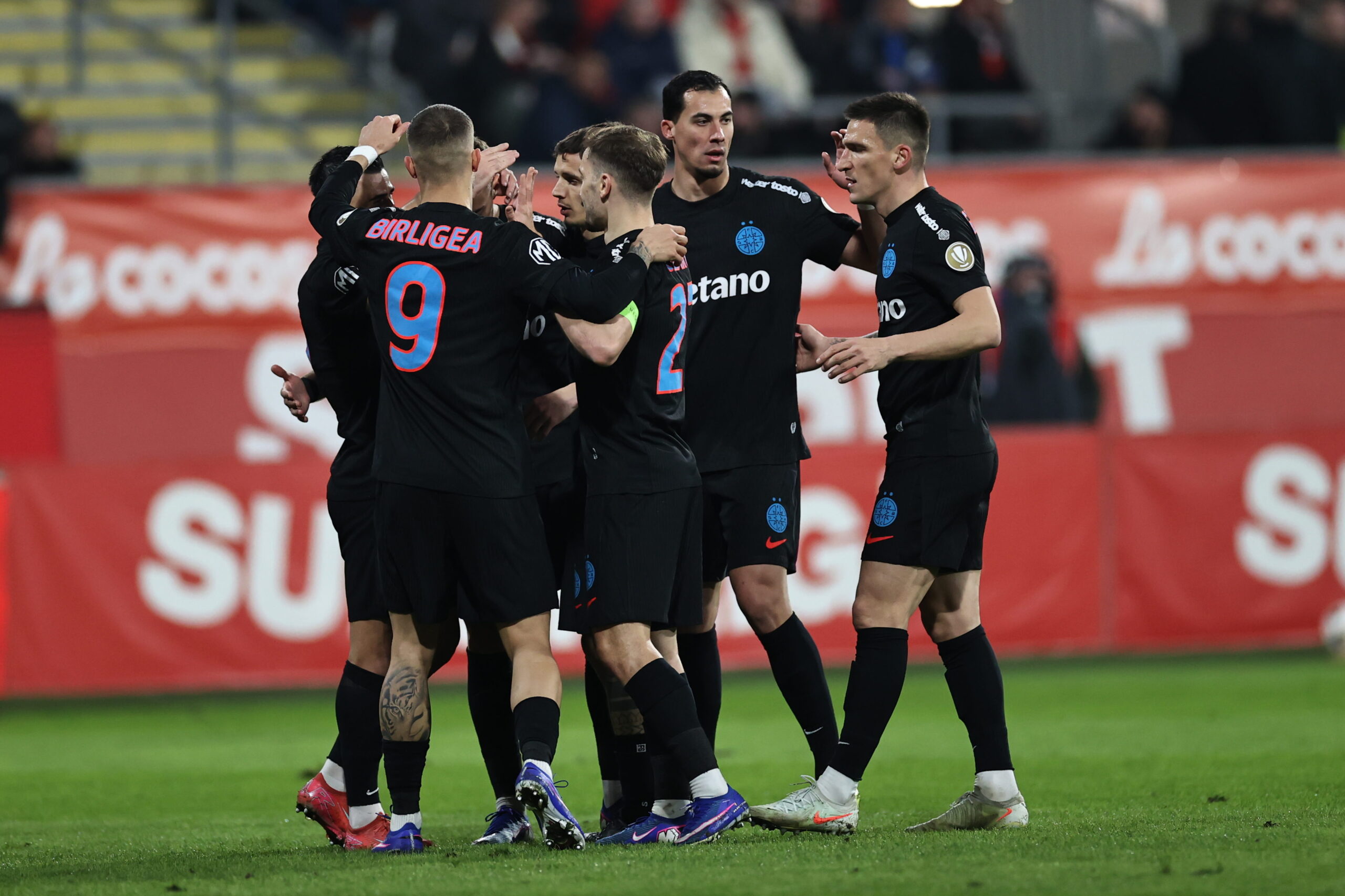 Poza pentru articolul FCSB s-a impus la Arad cu UTA și pornește în play-out-ul din Superliga de fotbal din postura de lider