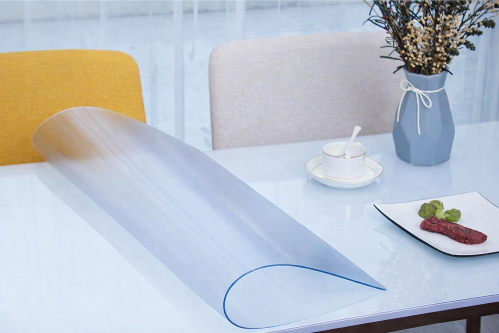 Elveția retrage din magazine o folie PVC transparentă. Substanțele din compoziție pot afecta fertilitatea