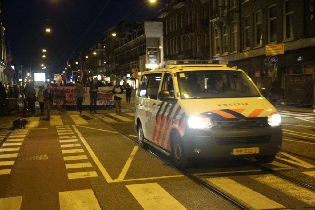 Poliția olandeză a arestat patru tineri după un incendiu la o sinagogă din Rotterdam