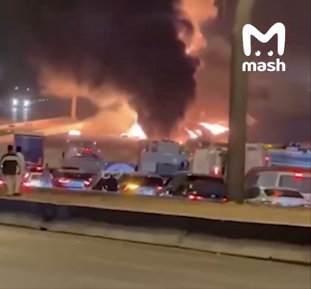 Incendiu și explozii la ambasada Statelor Unite din Riad, după un atac cu drone