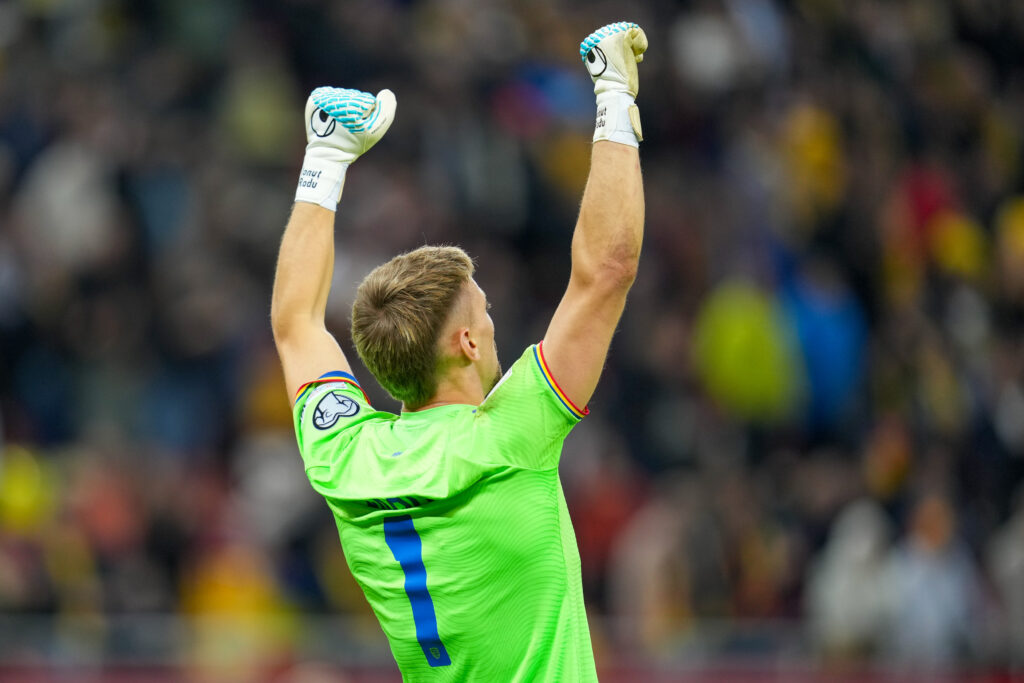 Ionuț Radu se califică în sferturile Europa League, după victoria lui Celta Vigo cu Lyon / Răzvan Marin, în sferturile Conference League cu AEK Atena