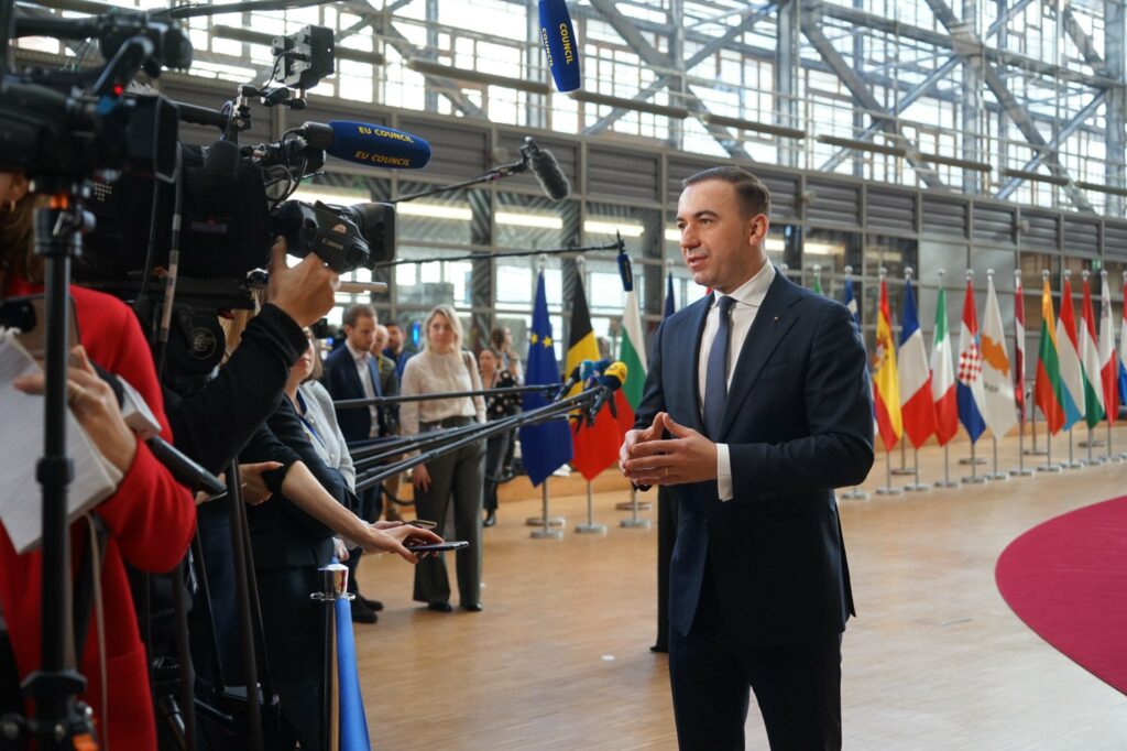 Mesajul lui Bogdan Ivan, după întâlnirea miniștrilor Energiei din UE: „Energia trebuie să rămână accesibilă pentru oameni și pentru companiile din România”