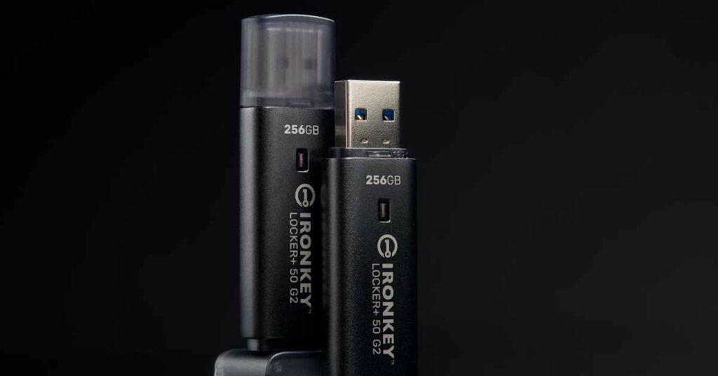 Kingston lansează noul IronKey Locker+ 50 G2, stick USB cu criptare hardware XTS-AES 256-bit