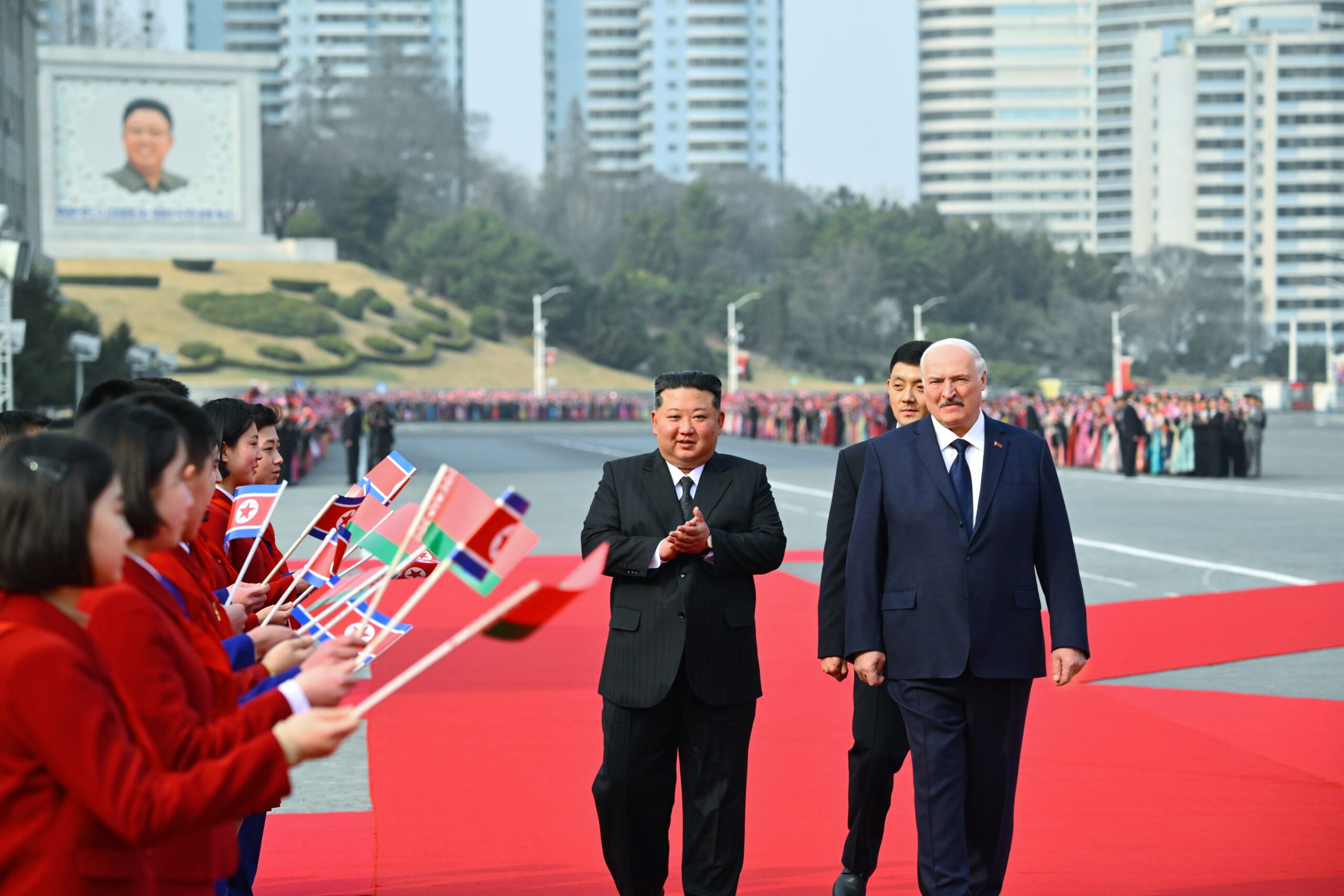 Lukașenko, primit de Kim Jong-Un la Phenian