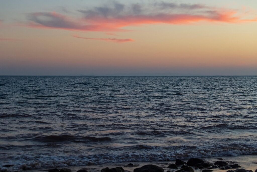 SUA îi avertizează pe civilii iranieni să plece „imediat” din porturile aflate în Strâmtoarea Ormuz