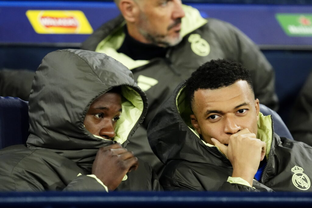 Arbeloa, antrenorul echipei Real Madrid, anunță că Mbappé și Bellingham vor fi pe teren la derby-ul cu Atlético