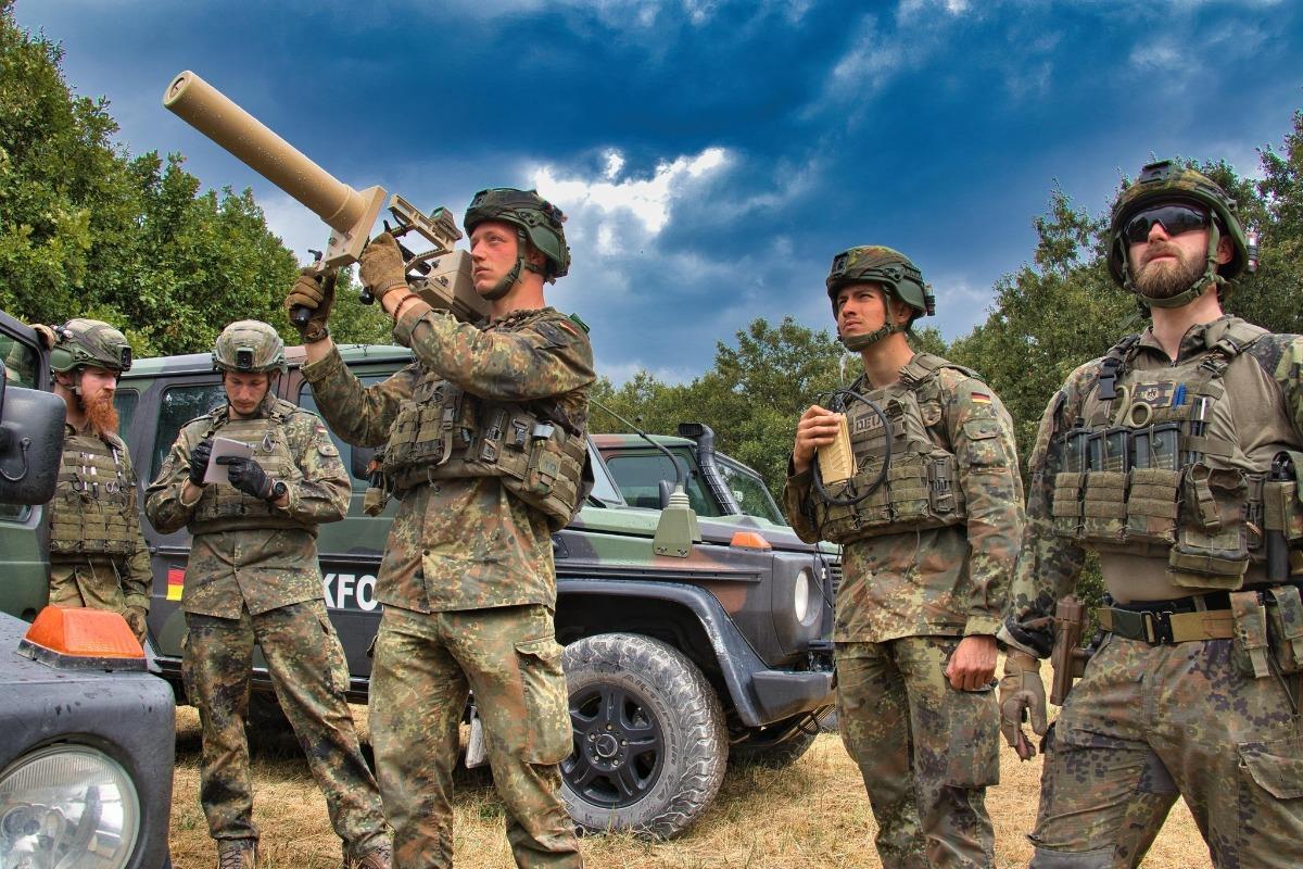 Poza pentru articolul Lege nouă în Germania: Bărbații germani nu pot părăsi țara pentru mai mult de trei luni fără aprobarea autorităților militare