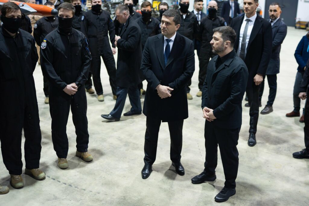 Zelenski a vizitat Baza Aeriană de la Fetești, unde se antrenează ucraineni pentru a deveni piloți de avioane F-16