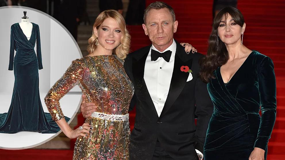 Peste 300 de rochii ale unor celebrități, scoase la licitație la prețuri mici. Casa de modă a dat faliment