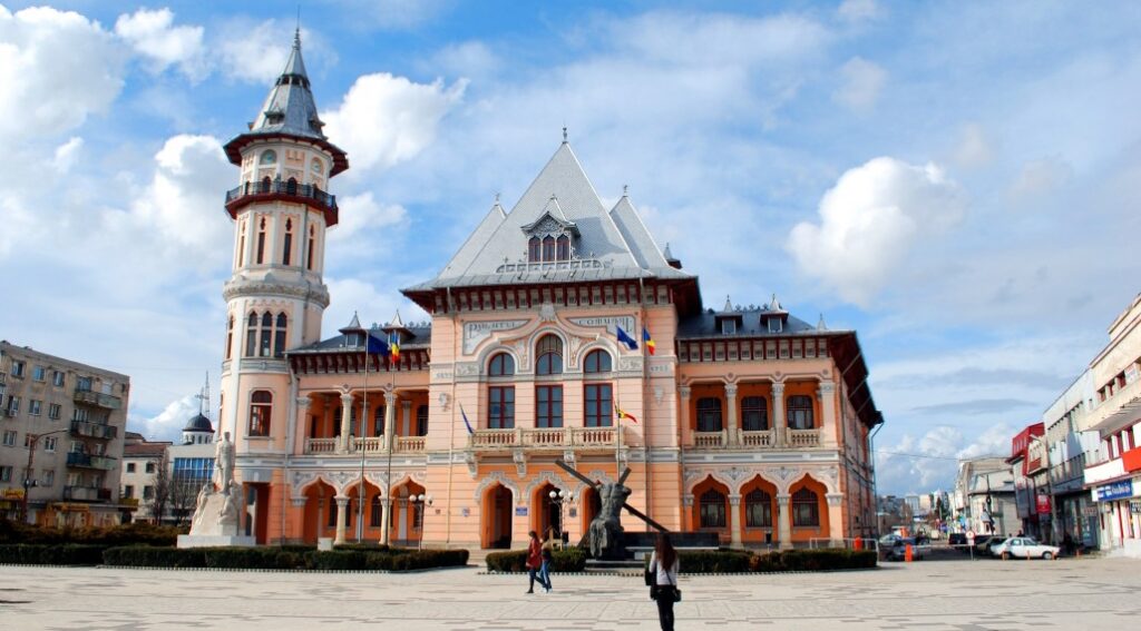 Dezastru financiar la Primăria Buzău: bani luați în plus de la cetățeni și milioane pierdute din greșeli și întârzieri. Niciun vinovat