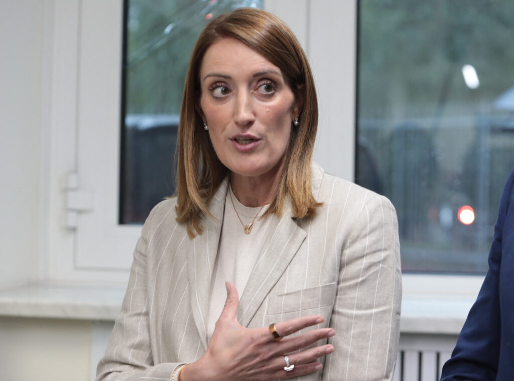 Parlamentul European trece votul flexibil pentru deputatele însărcinate / Alte țări vor extinderea măsurii și la alte categorii