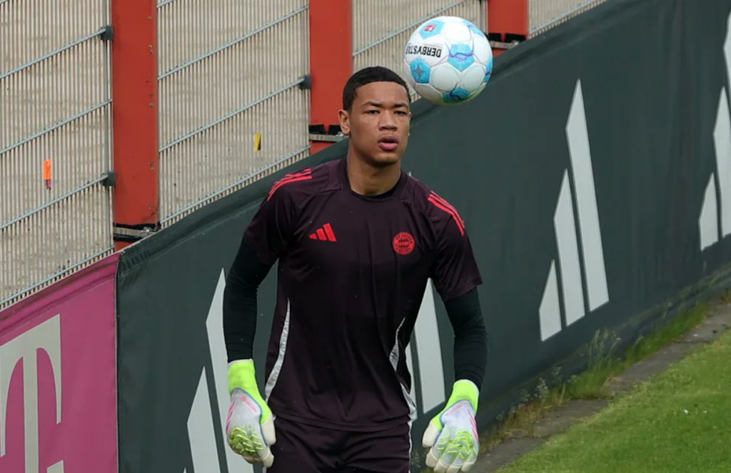 Criză de portari la Bayern. Soluția ar putea fi un junior de 16 ani, însă legea muncii din Germania impune restricții