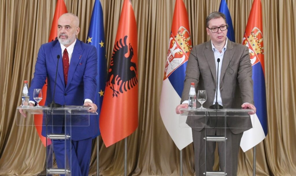 Serbia și Albania propun aderarea treptată la UE, fără drept de veto
