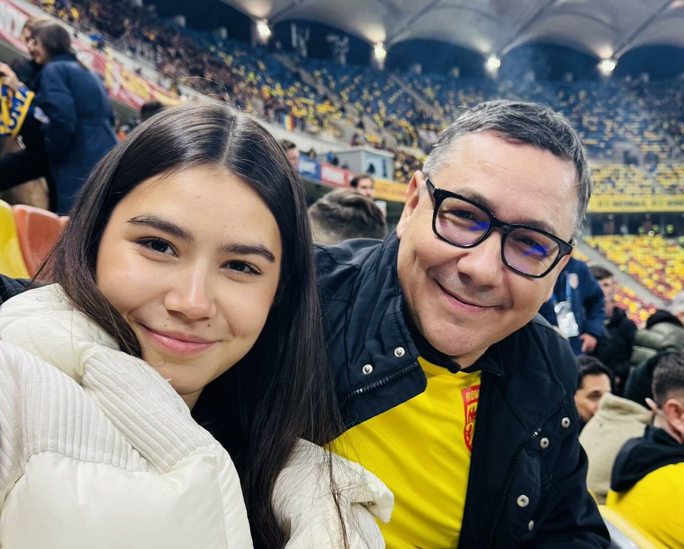 Ponta depune sesizare la CNCD împotriva Oanei Ţoiu