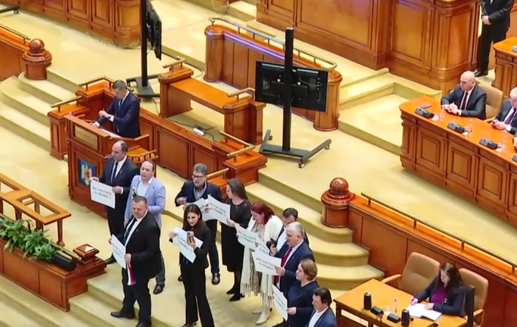 Parlamentul adoptă cererea lui Nicușor Dan pentru SUA