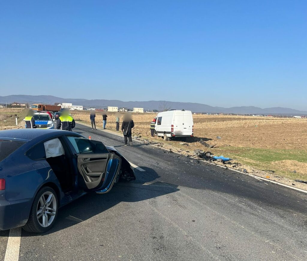 Accident rutier între Marginea și Rădăuți. Traficul este blocat pe ambele sensuri