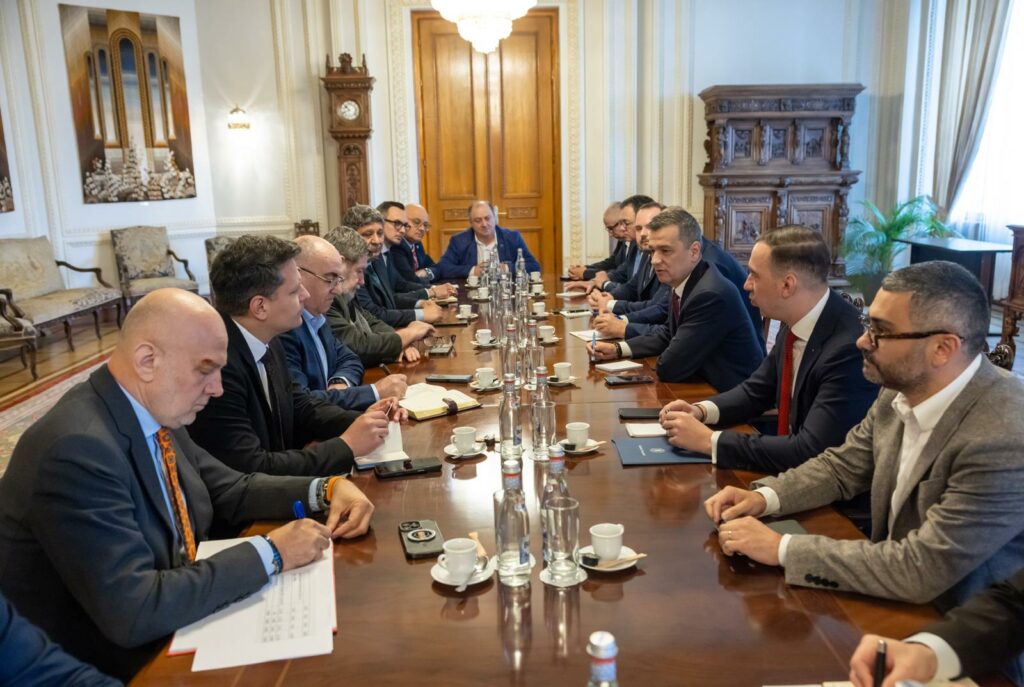 Discuții între confederațiile sindicale și PSD privind salarizarea din sectorul bugetar. Cu ce propuneri a venit BNS