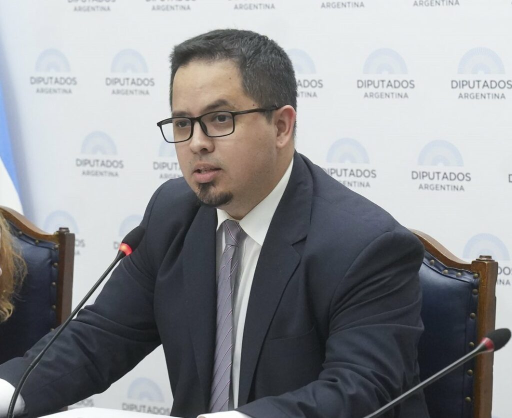 INTERVIU EXCLUSIV – Santiago Pauli, deputat al lui Javier Milei: „România este un model de urmat pentru Argentina”