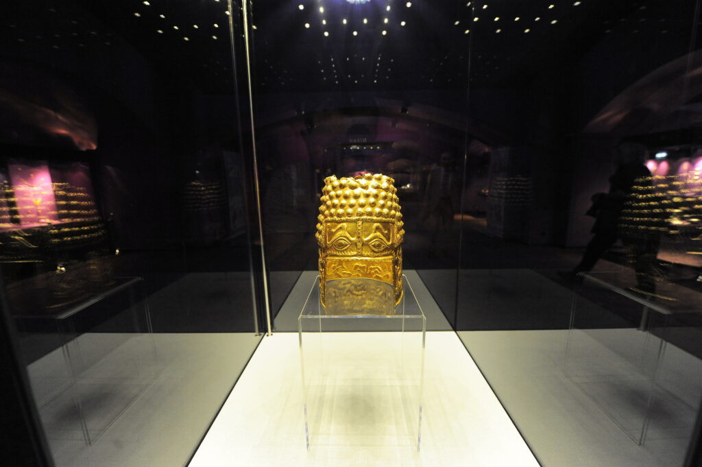 Cât costă să vizitezi Muzeul Național de Istorie a României, unde va fi expus coiful de la Coțofenești