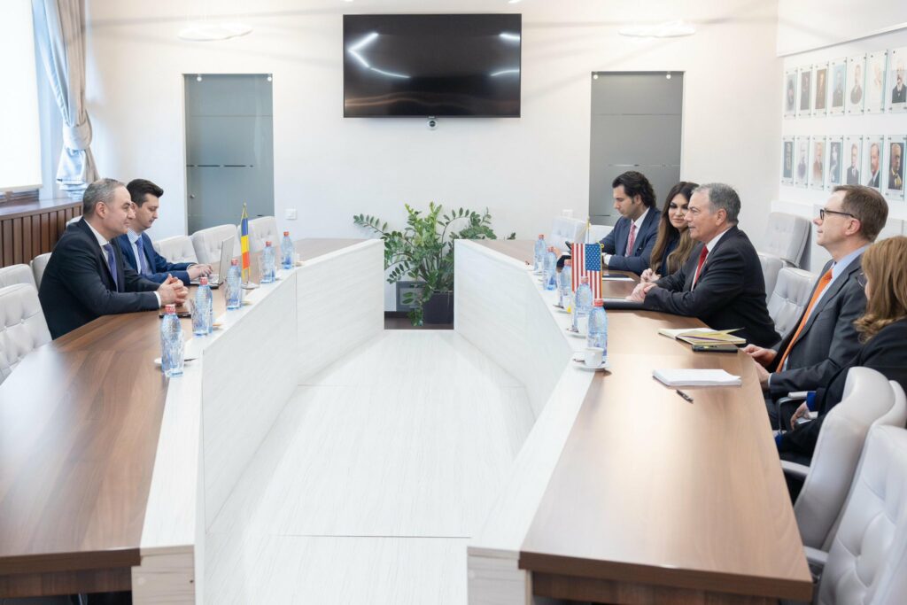 Ministrul Finanțelor a discutat cu ambasadorii SUA despre investiții și Coridorul Vertical